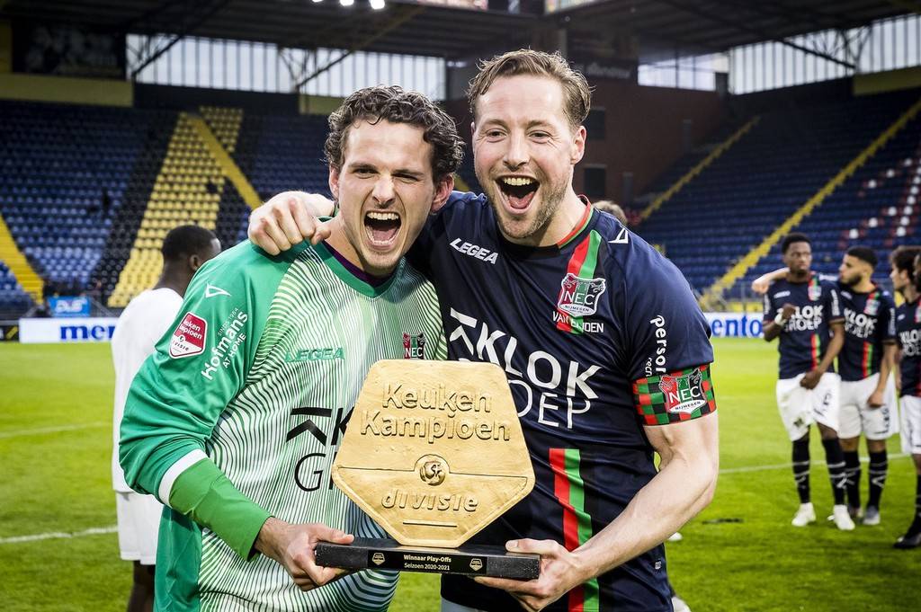 取胜新加坡 取胜新加坡